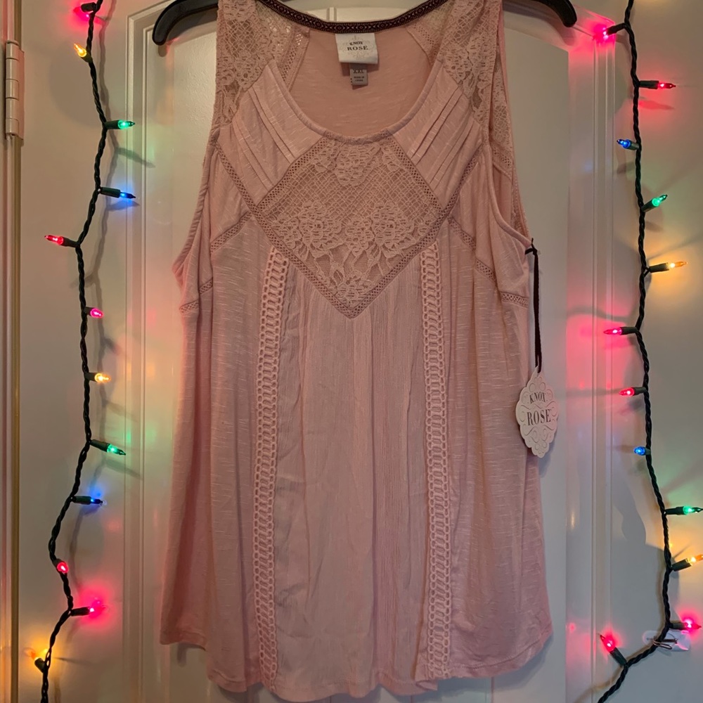 Cute Rosey Tank🌷🌸